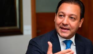 Otorgan poder a Abel Martínez para construir terminales de autobuses