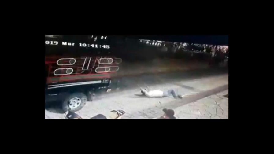 México: Arrestan a 11 personas por amarrar a alcalde a una camioneta México: Arrestan a 11 personas por amarrar a alcalde a una camioneta