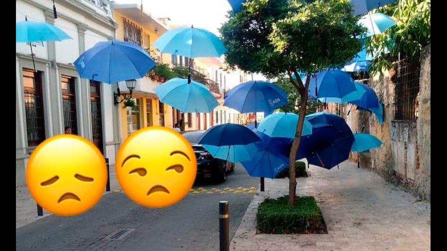 Vándalos tumban y roban las sombrillas de la calle Arzobispo Meriño