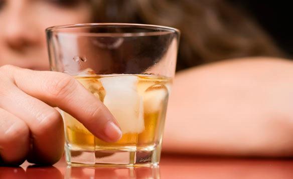 Bar en Nebraska sirvió bebidas contaminadas con limpiador