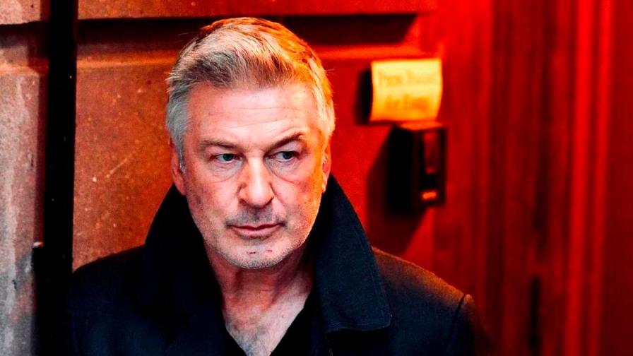 La falta de supervisión, posible causa del tiro mortal que disparó Baldwin