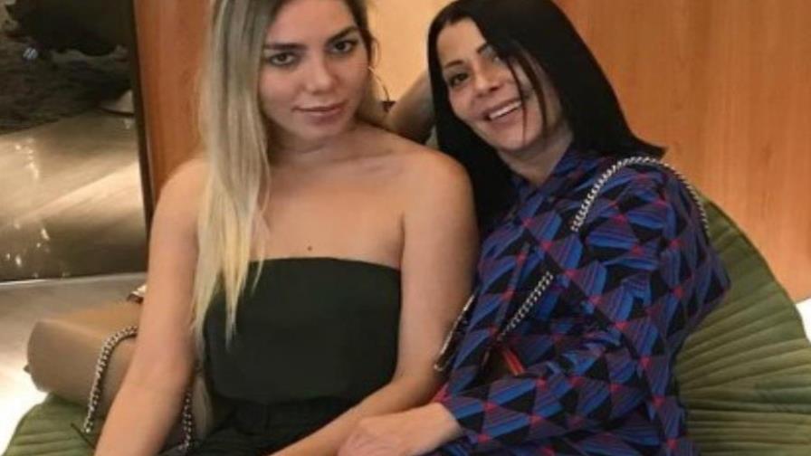 Padre de Alejandra Guzmán interviene para que pare discusión con su nieta