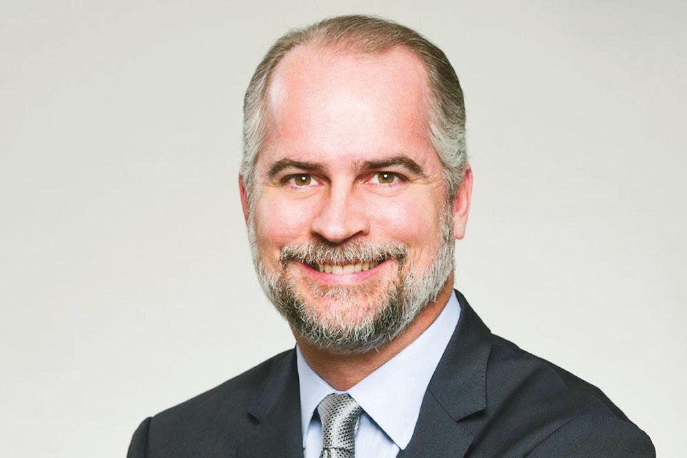 Alejandro Fernández W