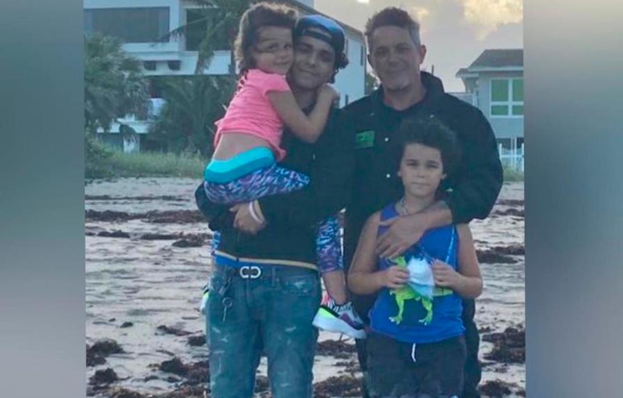 El especial reencuentro de Alejandro Sanz con sus hijos tras seis meses sin verse
