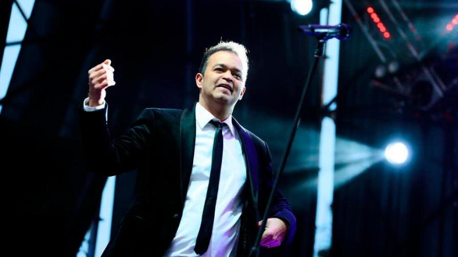 VIDEO | La popularidad de Alex Bueno en Chile