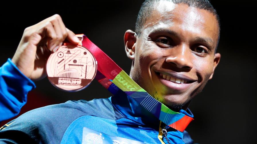 Dolor y malestar general por muerte del atleta ecuatoriano Alex Quiñónez