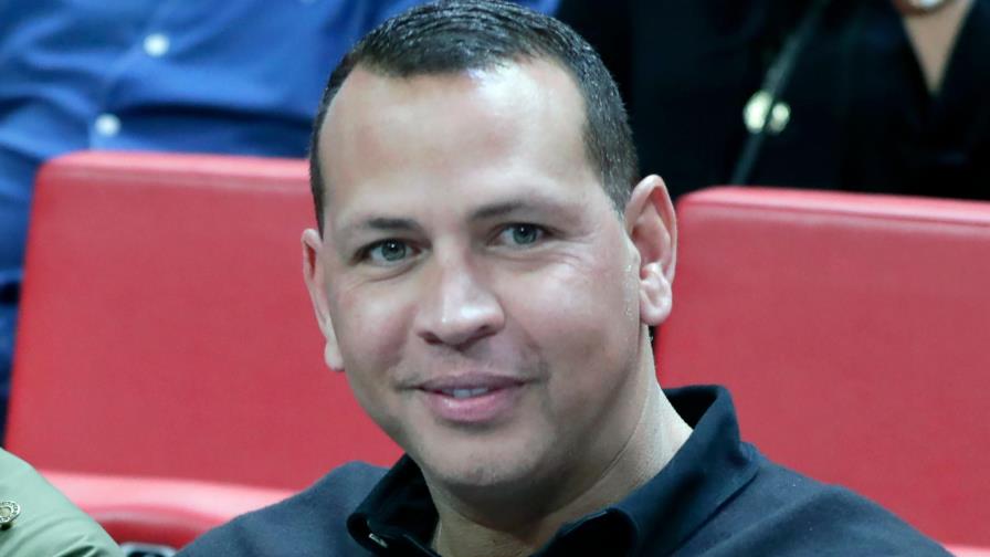 Magic Johnson felicita a Alex Rodríguez por adquisición de los Timberwolves