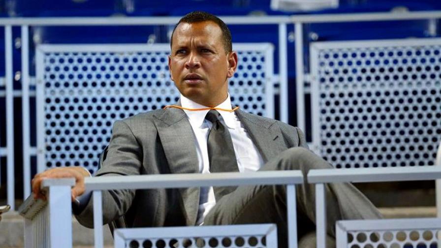 Alex Rodríguez se deja ver con una misteriosa rubia 