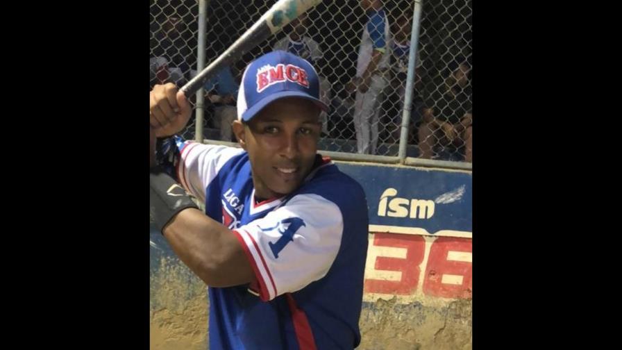 El Gris le gana al equipo Azul y está en al final del torneo Emce de sóftbol El Gris le gana al equipo Azul y está en al final del torneo Emce de sóftbol