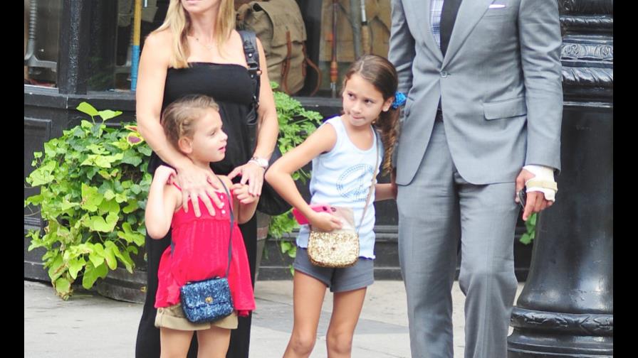 Madre de las hijas de A-Rod culpa a J-Lo por la reducción de la pensión Madre de las hijas de A-Rod culpa a J-Lo por la reducción de la pensión