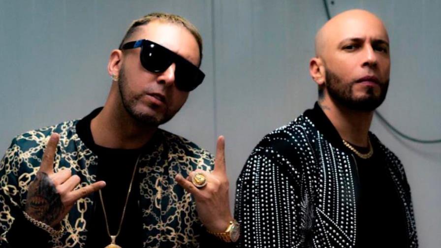 Dúo puertorriqueño de reguetón Alexis y Fido presenta el EP “Barrio Canino” Dúo puertorriqueño de reguetón Alexis y Fido presenta el EP “Barrio Canino”
