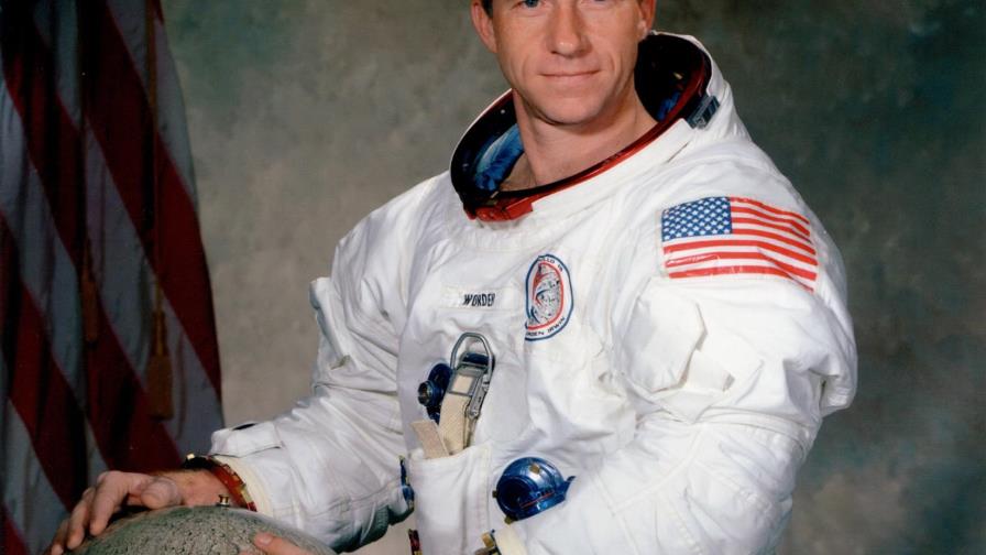 Falleció Al Worden, astronauta del Apollo 15