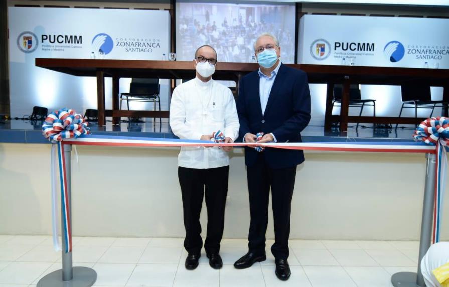 Inauguran laboratorios de ingeniería en el recinto Santiago de la PUCMM