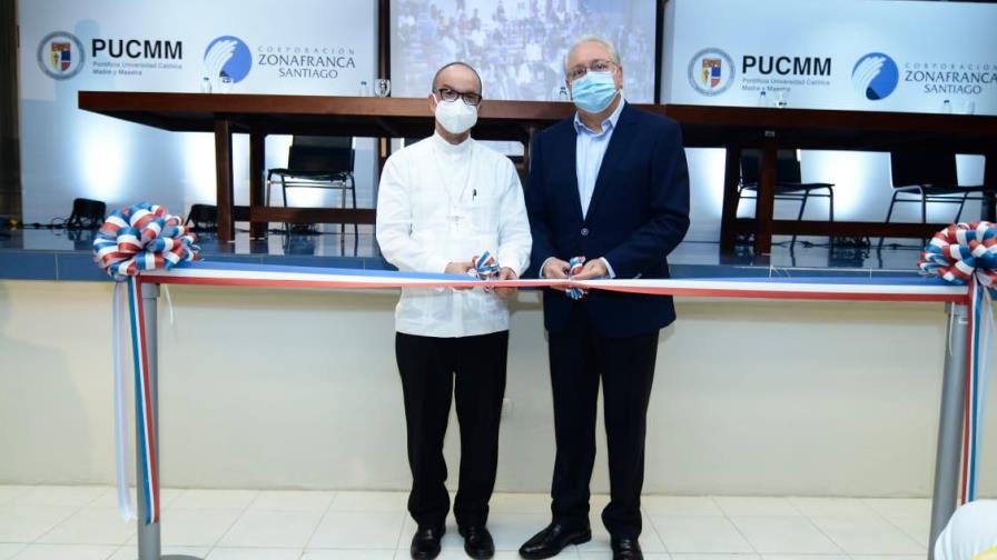 Inauguran laboratorios de ingeniería en el recinto Santiago de la PUCMM Inauguran laboratorios de ingeniería en el recinto Santiago de la PUCMM