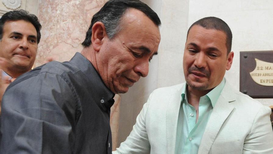 Víctor Manuelle lanza nueva versión de tema dedicado a su padre fallecido Víctor Manuelle lanza nueva versión de tema dedicado a su padre fallecido