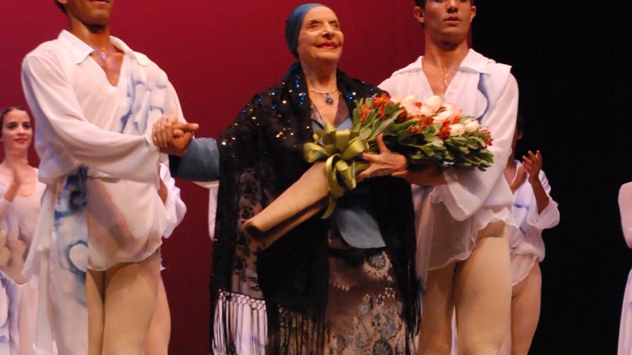 Alicia Alonso cumple 98 años entre homenajes