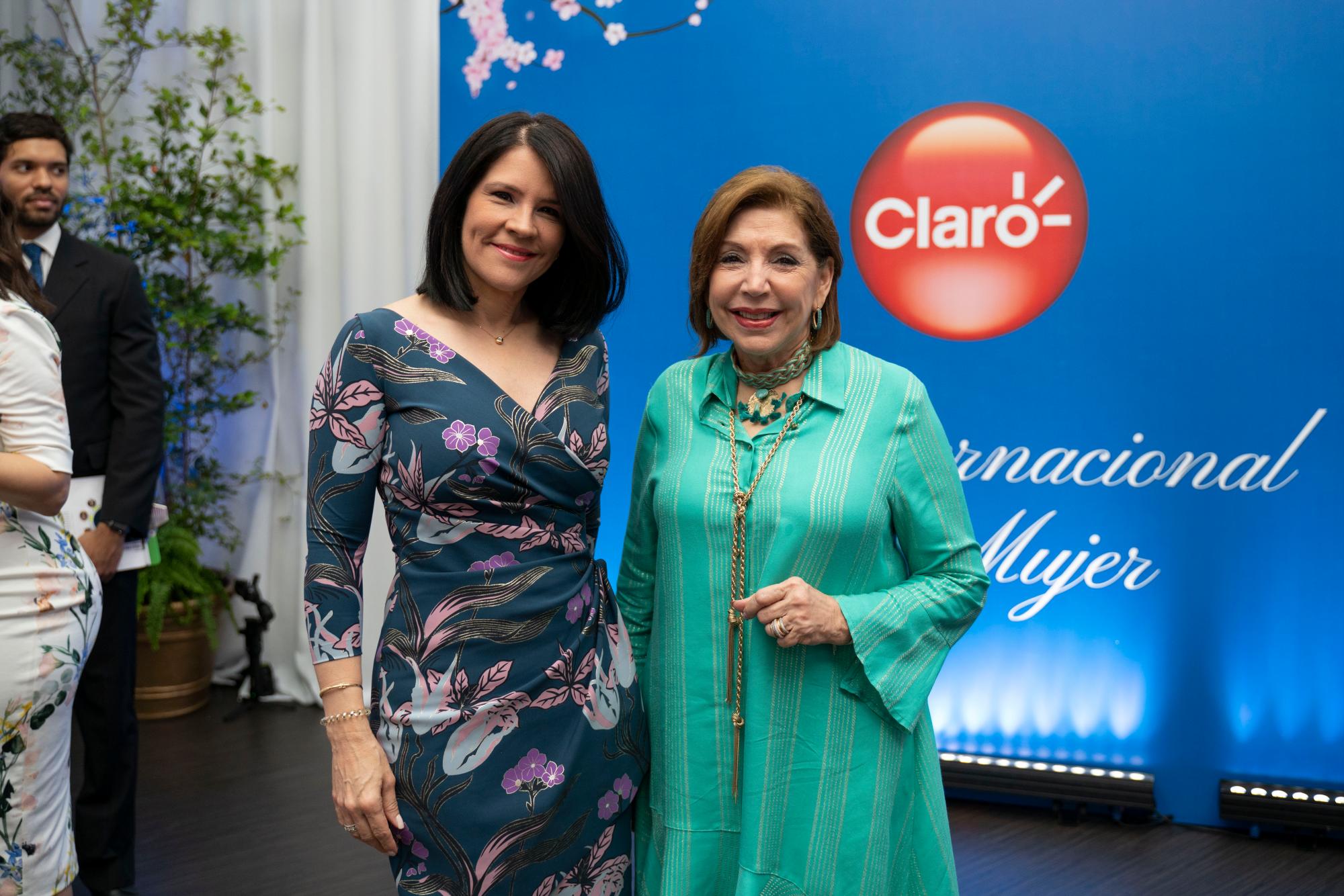 Alicia Ortega y Maribel Lazala.