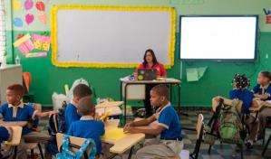 Maestros afirman hasta por falta de una butaca se genera violencia en las aulas