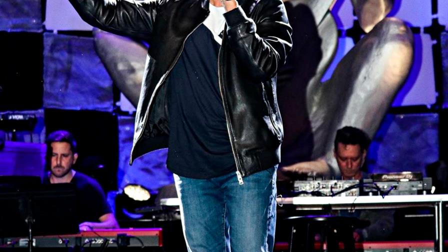 Una noche con el más romántico: Álvaro Torres