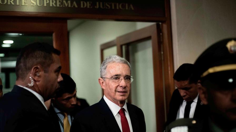 El proceso judicial a Uribe perpetúa la fractura política en Colombia