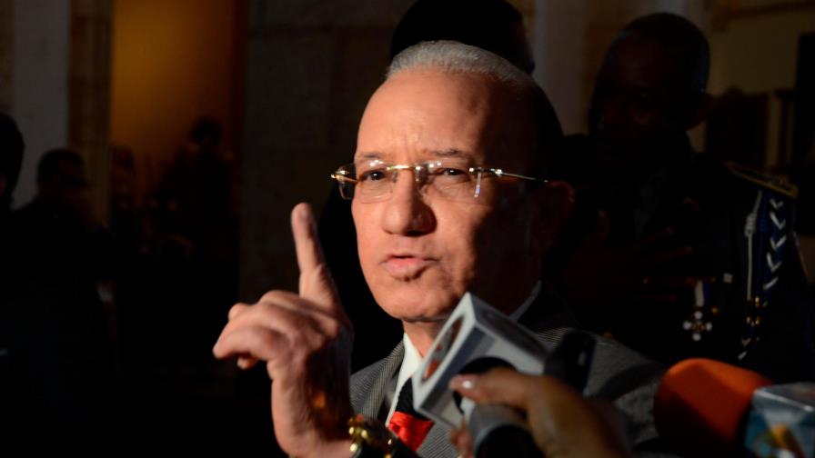 Amable Aristy Castro reitera autoridades deben exigir a trabajadores vacunarse