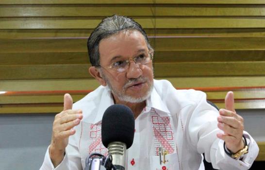 ¡Ellos dijeron sí a la vacuna! Figuras públicas que recibieron la primera dosis