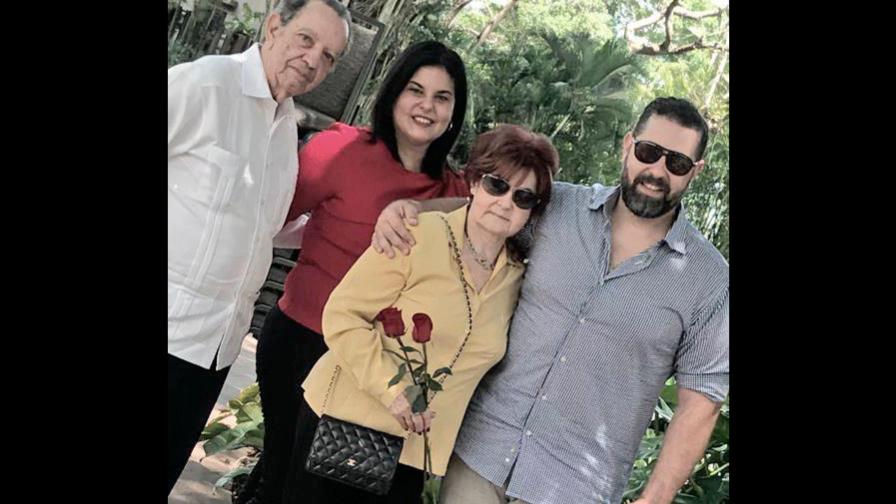 Fallece la madre del doctor Amado Alejandro Báez Fallece la madre del doctor Amado Alejandro Báez