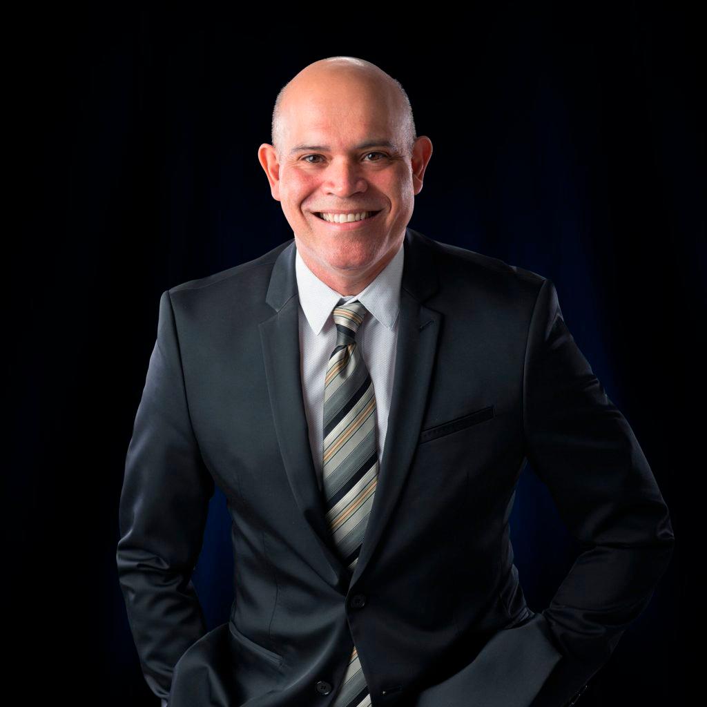 La orquesta “The Moon Band”, dirigida por Amaury Sánchez acompañarán a Danny Rivera en esta noche mágica. 