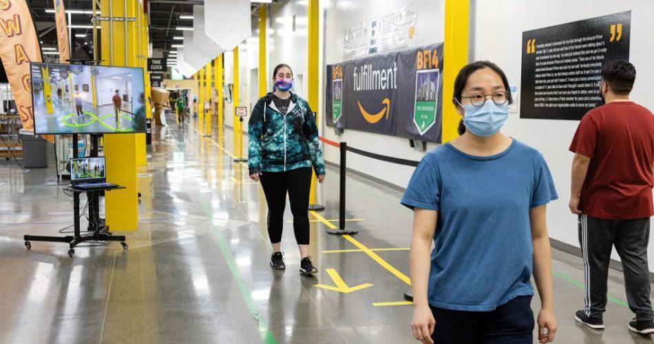 Amazon crea un ‘asistente de distancia’ para reducir contagios en el lugar de trabajo