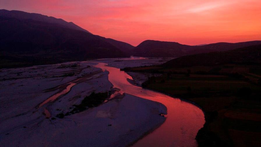 ¿Por qué se “retrasan” los relojes a partir de hoy en gran parte del mundo?