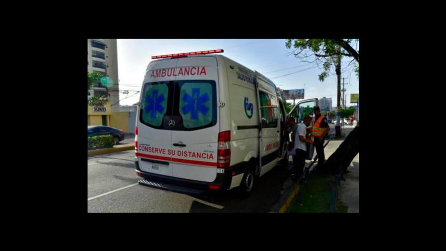 Mujer con síntomas de COVID-19 falleció en ambulancia tras ser rechazada por clínica 