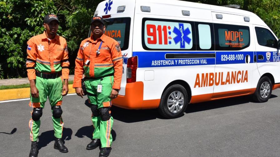 Obras Públicas asiste más siete mil conductores durante feriado por Día de la Constitución Obras Públicas asiste más siete mil conductores durante feriado por Día de la Constitución