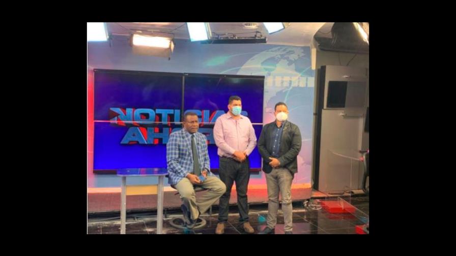 Uno de los hombres buscados por la DNCD en comando político de Abel asiste a canal de TV