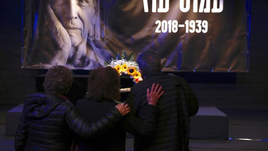 Israel dice adiós a renombrado escritor y activista Amos Oz