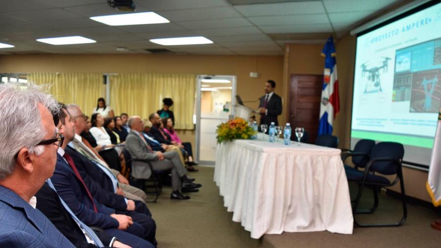 Lanzan proyecto que monitoreará  el sistema eléctrico de República Dominicana desde el espacio