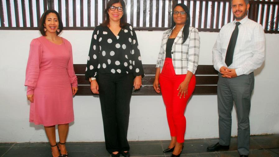 Ana Simó asume presidencia del Colegio Dominicano de Psicólogos Ana Simó asume presidencia del Colegio Dominicano de Psicólogos