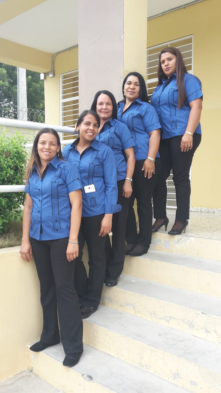Ana Bertha y las demás maestras del liceo