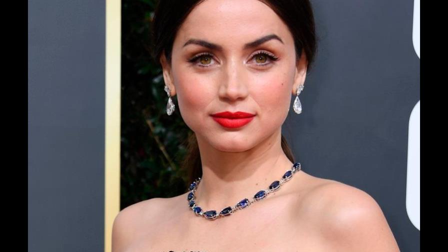 Ana de Armas y Jennifer López brillan en la alfombra de los Globos de Oro