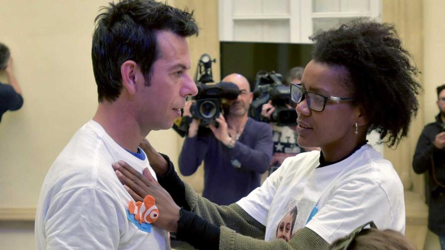 Ana Julia se causa arañazos en la cárcel y pide protección Ana Julia se causa arañazos en la cárcel y pide protección