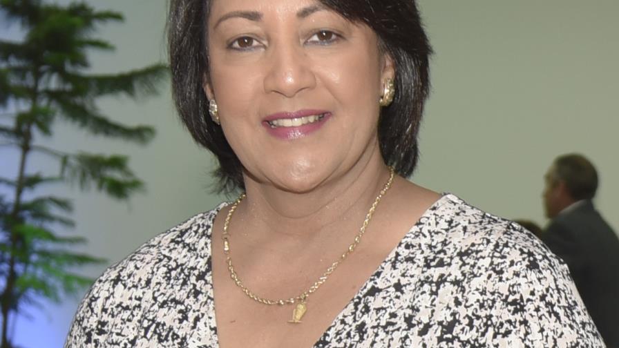 Gobierno inició hoy entrega de canastas navideñas en Santiago