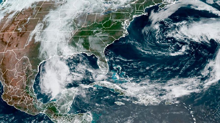 Onda tropical en el Golfo de México podría convertirse en tormenta