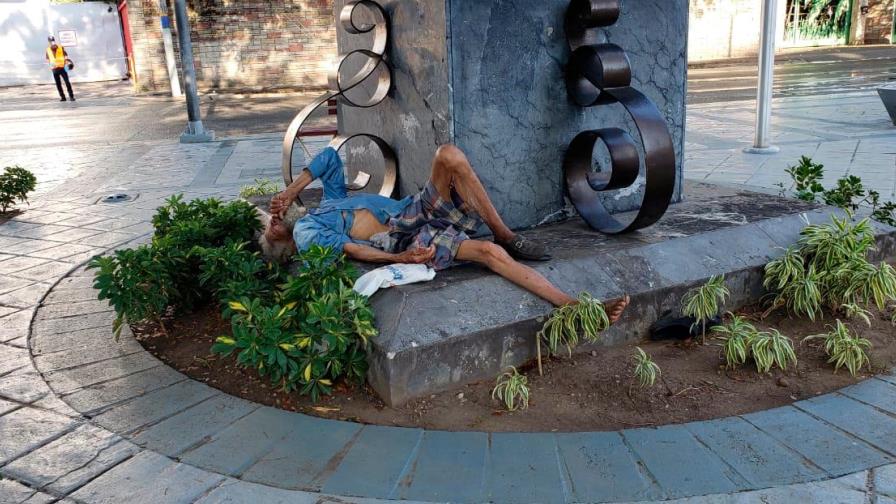 Rescatan anciano abandonado en el parque La Lira en la avenida Abraham Lincoln 