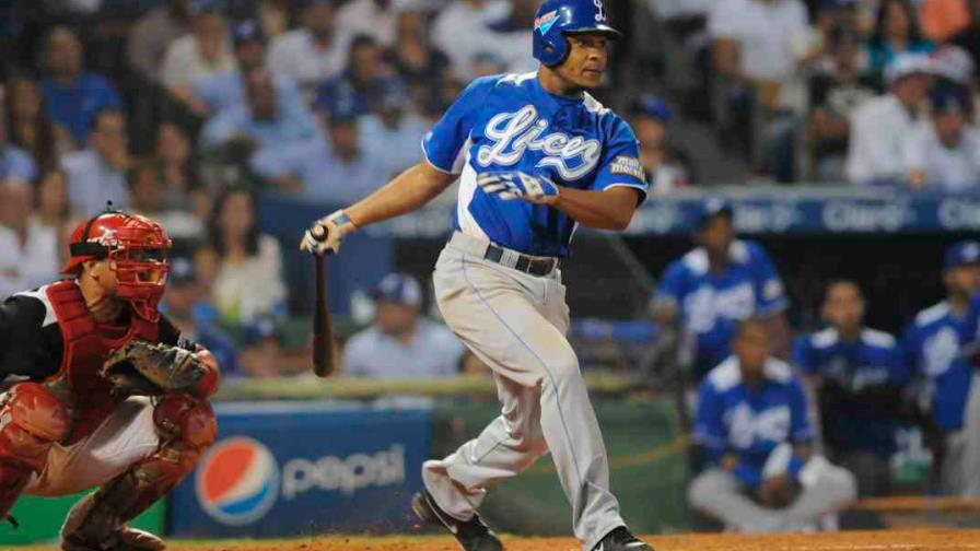 El Licey deja libre al veterano Anderson Hernández