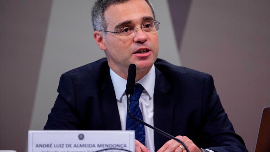 El Senado aprueba candidato de Bolsonaro para la Corte Suprema “terriblemente evangélico”