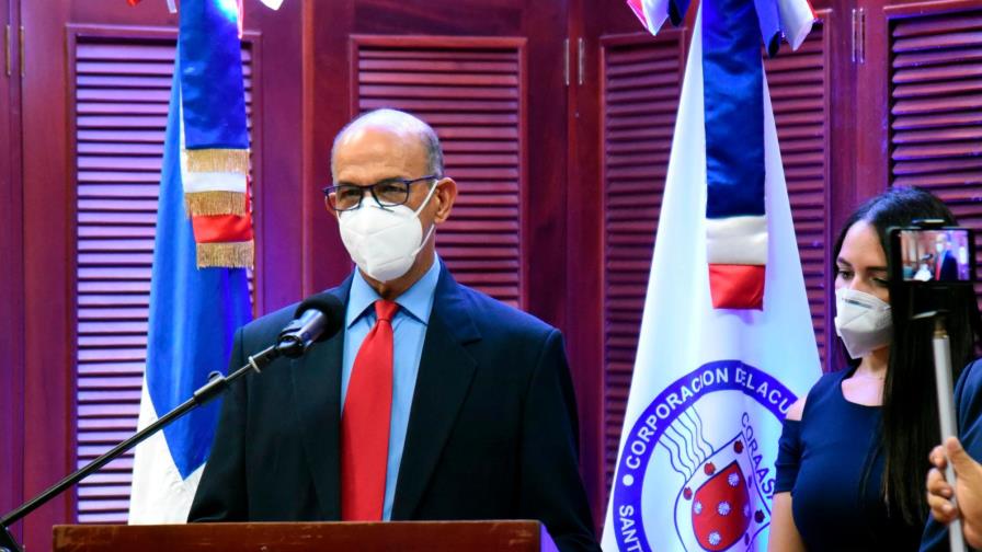 Juramentan a Andrés Burgos como director de Coraasan