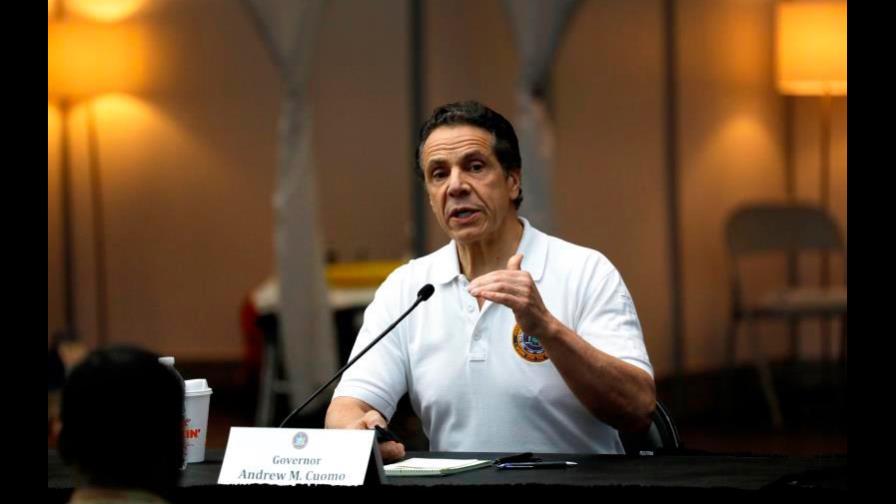 Gobernador neoyorquino denuncia politización de la pandemia con un “collage”