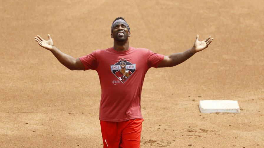 Jugadores y Grandes Ligas buscan integrar la justicia social con el béisbol