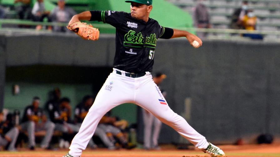 Otero lanza en grande, Peña remolca tres y Estrellas vencen a las Águilas