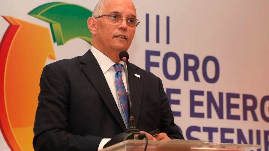 Autoridades favorecen energía renovable para estaciones de carga eléctrica