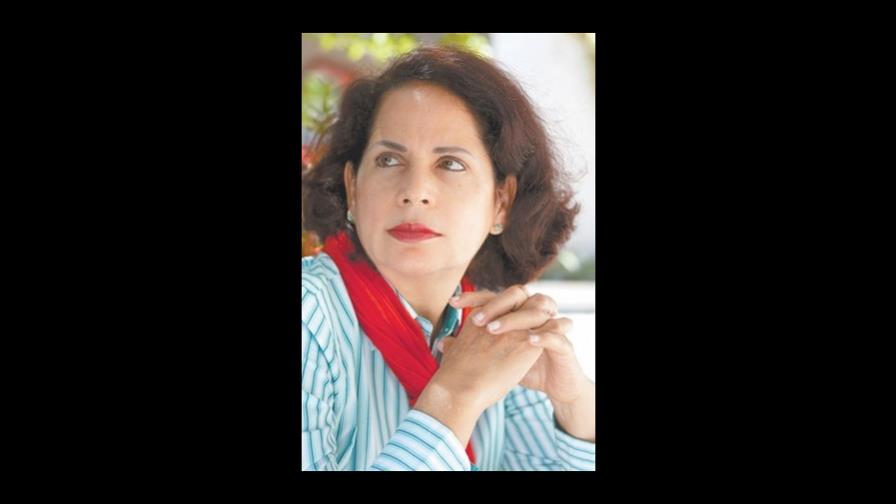 Circula nueva edición de la novela “Leona o la fiera vida” de Ángela Hernández